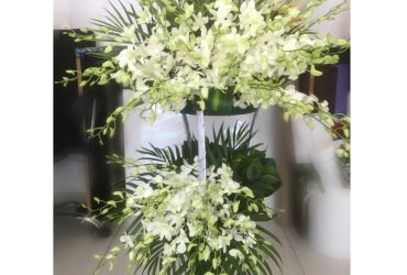 sympathy flowers delivery in Dubai